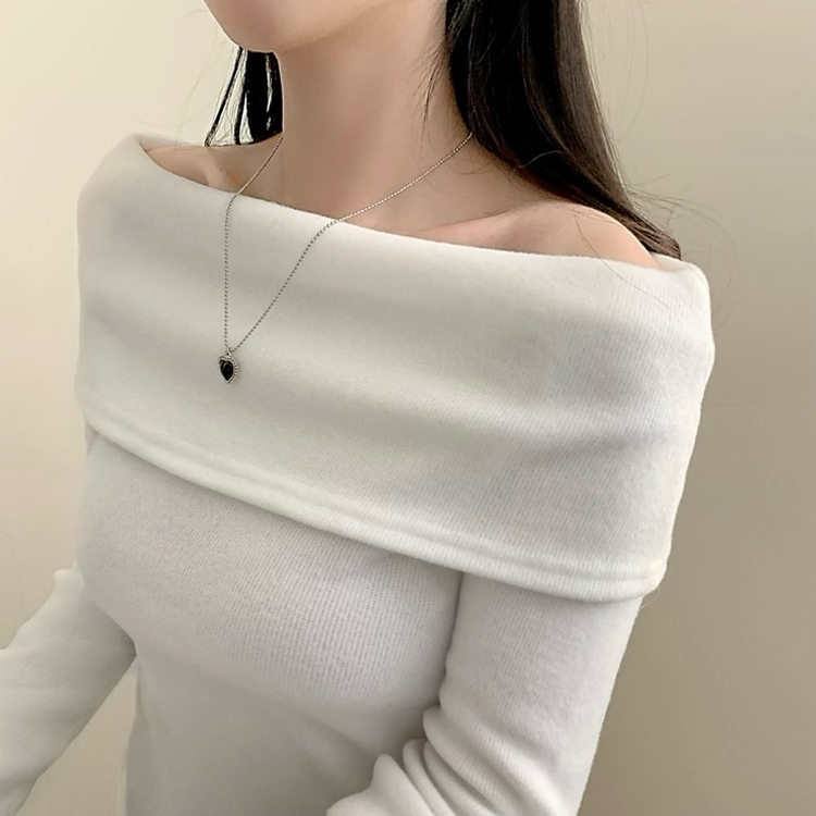 オフショルダー長袖Tシャツ