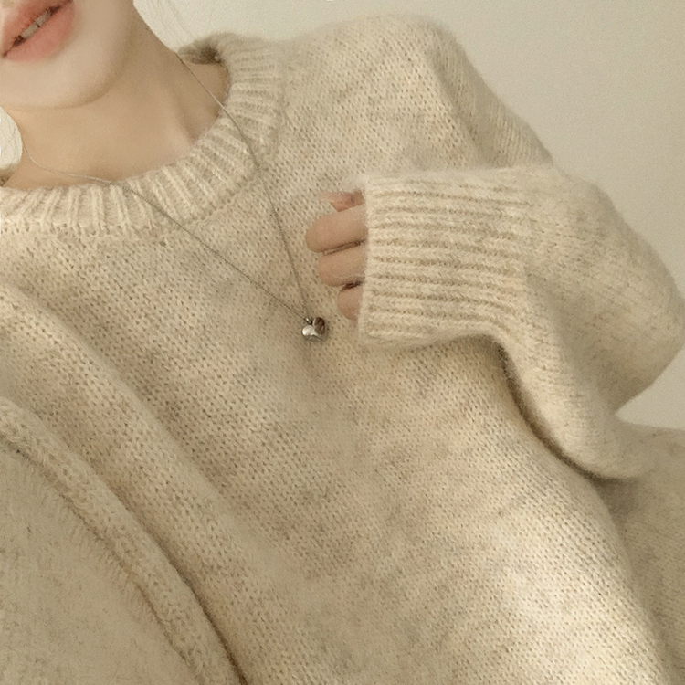 파스텔 도톰 보카시 라운드 아방핏 니트