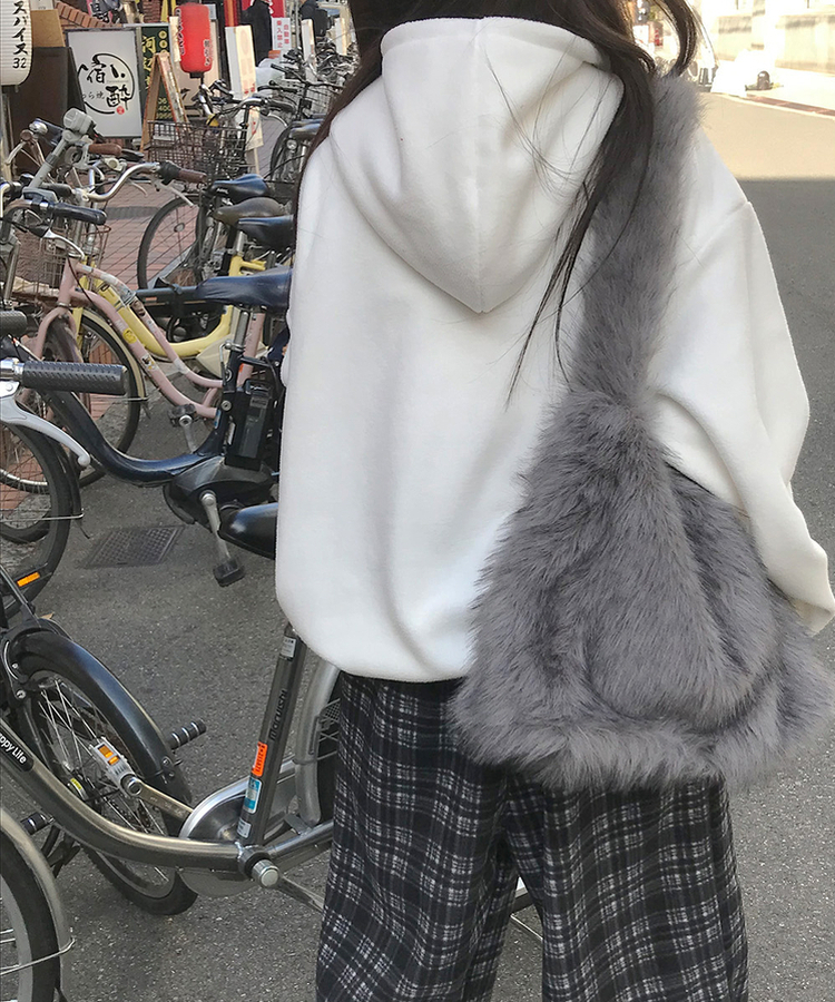 キキフリースジップアップ