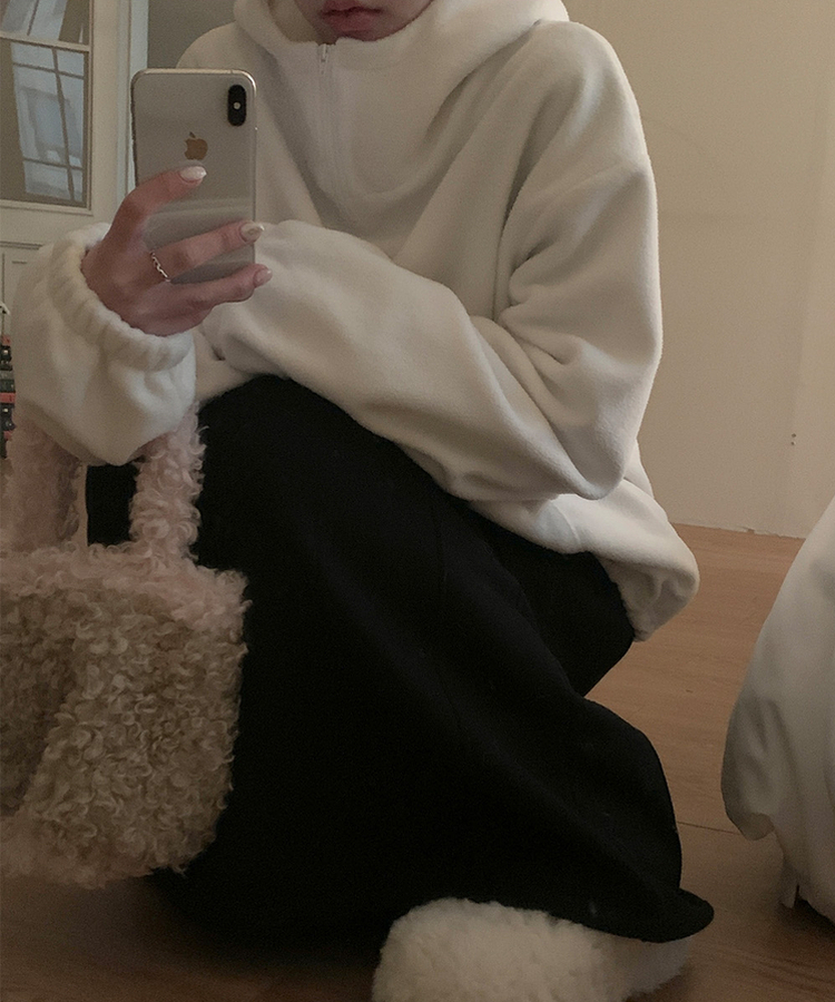 キキフリースジップアップ