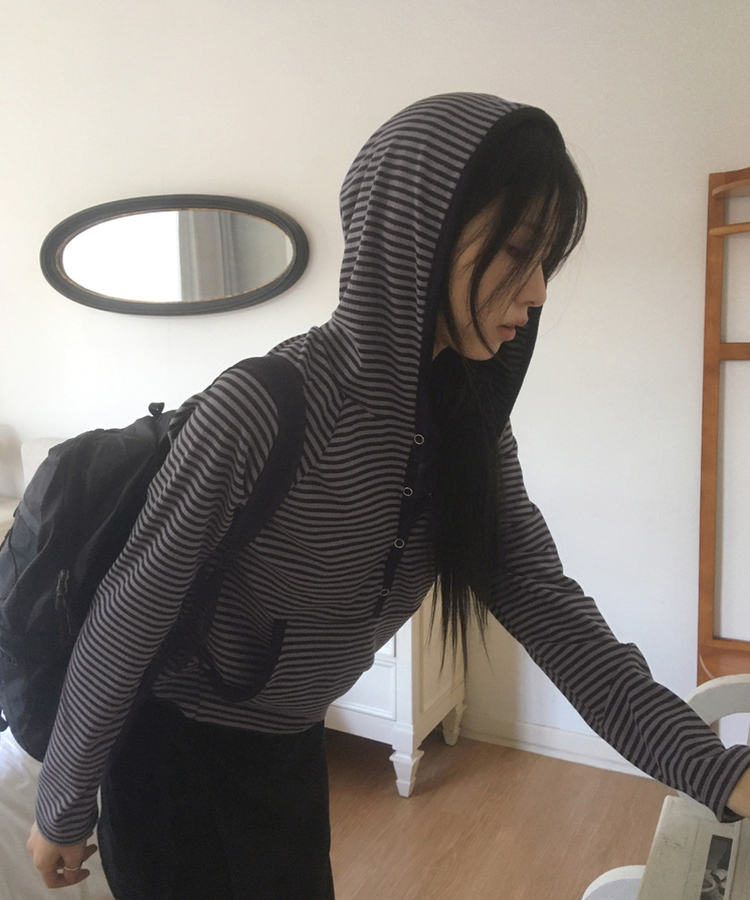 ストライプボタンフードTシャツ