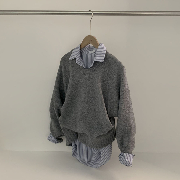 제니 브이넥 레이어드 루즈핏 나그랑 니트