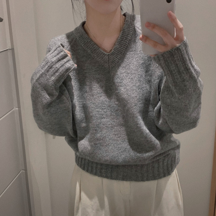 제니 브이넥 레이어드 루즈핏 나그랑 니트 회색