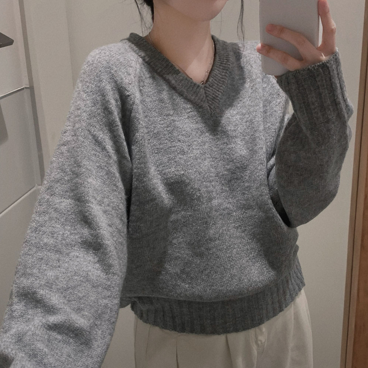 제니 브이넥 레이어드 루즈핏 나그랑 니트 회색