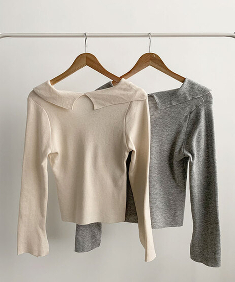 로네 러블리 브이넥 여리핏 리본 일체형 밑단 트임 나팔소매 니트 티셔츠