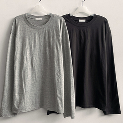 ベーシックラウンド長袖Tシャツ