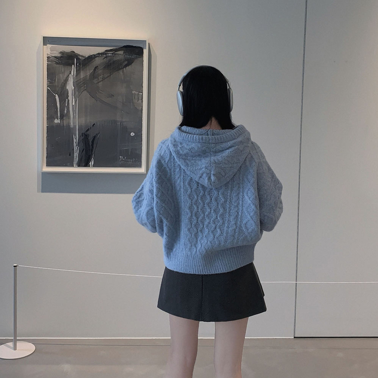 ケーブルルーズフードニット SKY BLUE