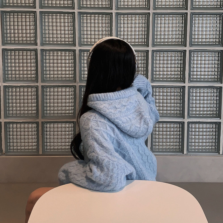 ケーブルルーズフードニット SKY BLUE