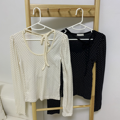 【タイ付き】ドットリボンストラップ長袖Tシャツ