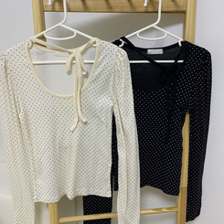 【タイ付き】ドットリボンストラップ長袖Tシャツ