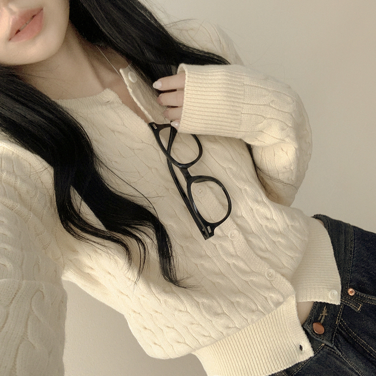 허리 잘잡아주는 꽈배기 라운드 크롭 기본 슬림핏 허리잘록 니트가디건 아이보리