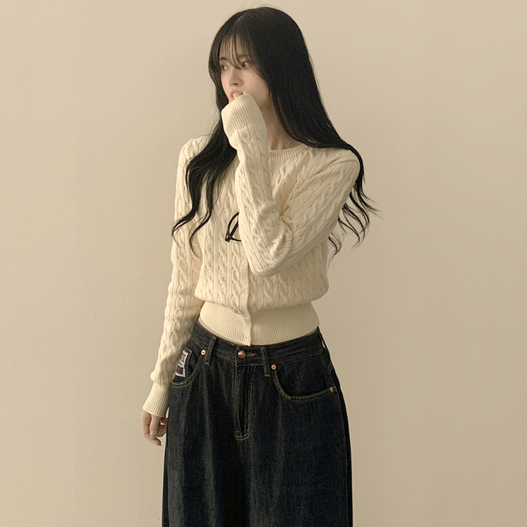 허리 잘잡아주는 꽈배기 라운드 크롭 기본 슬림핏 허리잘록 니트가디건 아이보리
