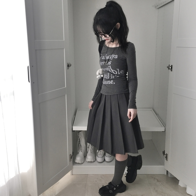 バンディングミディプリーツスカート