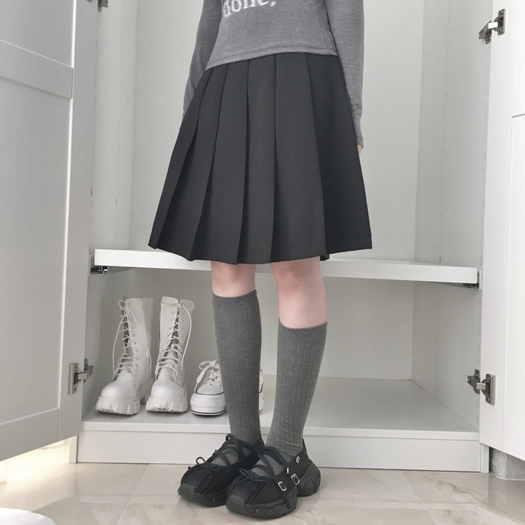 バンディングミディプリーツスカート