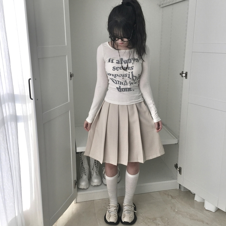 バンディングミディプリーツスカート