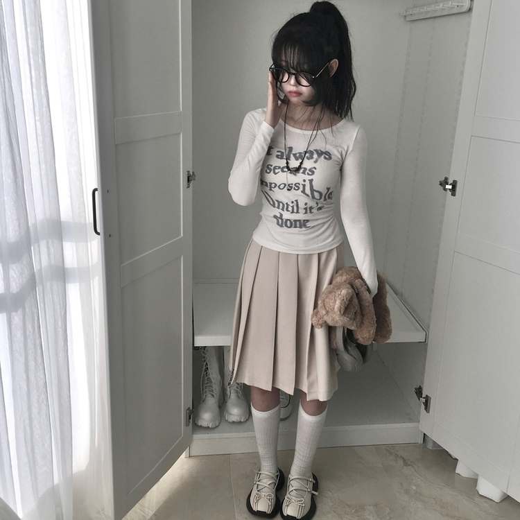 バンディングミディプリーツスカート