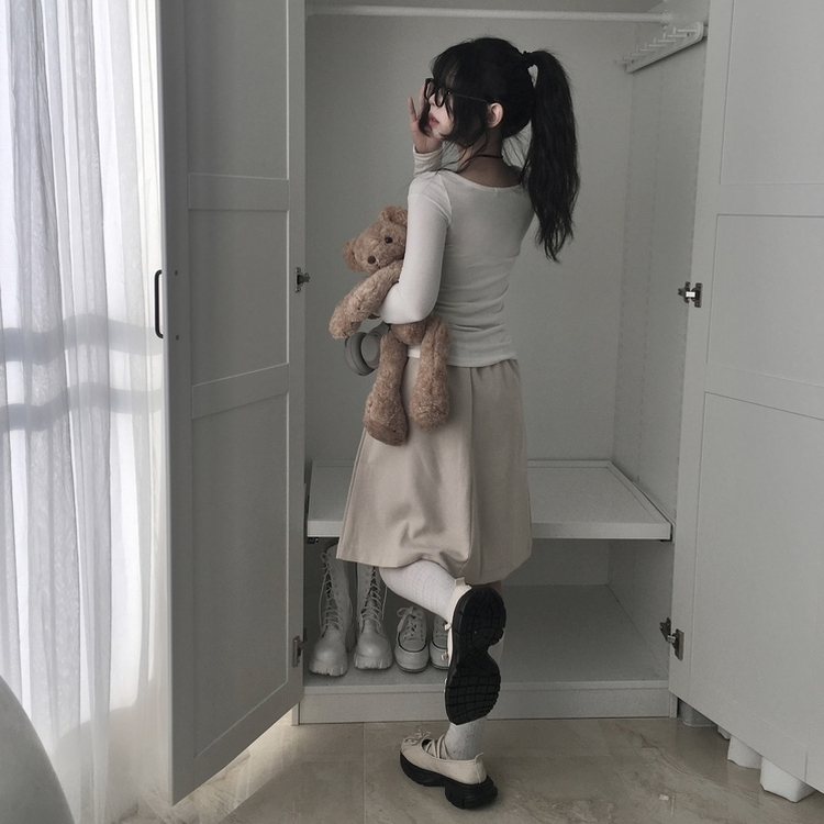バンディングミディプリーツスカート