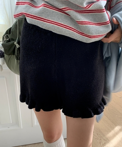 フリルラッフルレースニッショートパンツ BLACK
