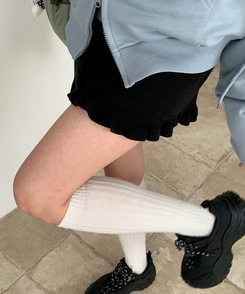 フリルラッフルレースニッショートパンツ BLACK