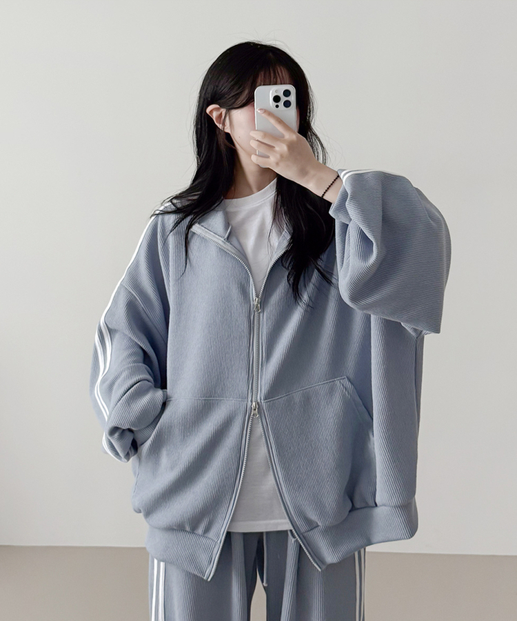 【SET】ーバーフィットジップアップ トレーニングパンツ SKY BLUE