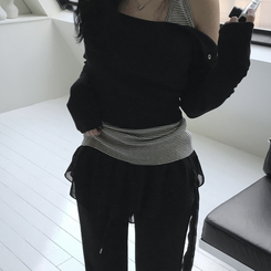 スナップボタンバッグホールオフ長袖Tシャツ BLACK