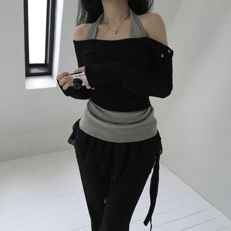 スナップボタンバッグホールオフ長袖Tシャツ BLACK