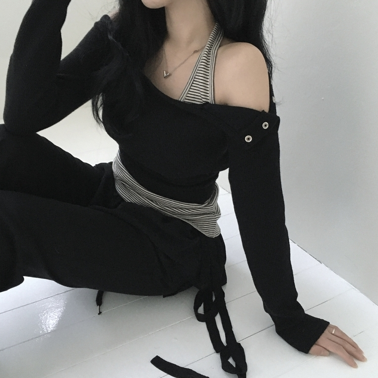 スナップボタンバッグホールオフ長袖Tシャツ BLACK