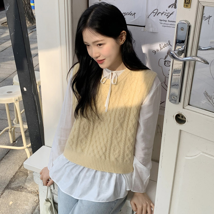 (レイヤードコーデ/ラブリーカジュアルアイテム♡) エフォレット セミクロップ フィッシャー ケーブル ニットベスト YELLOW