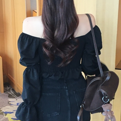 シースルーオフショルダーシャーリングブラウス BLACK