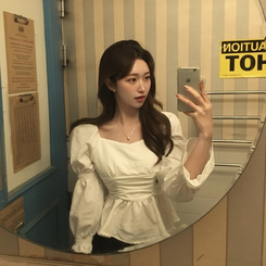 シースルーオフショルダーシャーリングブラウス WHITE