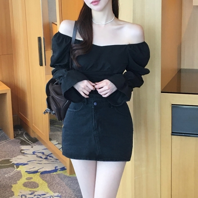 シースルーオフショルダーシャーリングブラウス BLACK