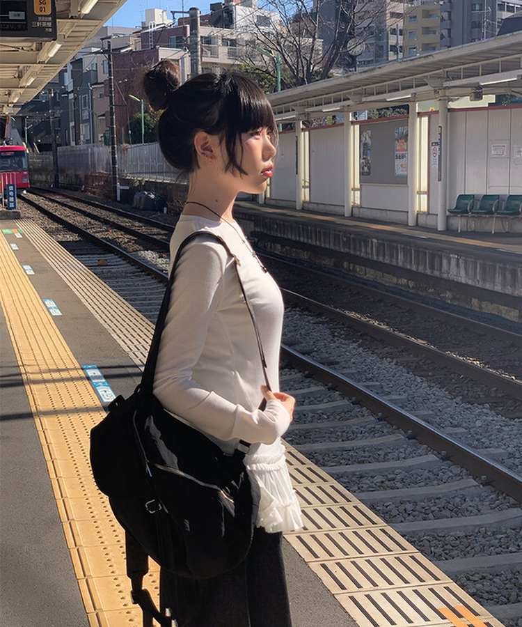 アーケンナイロンバックルミニバックパック BLACK