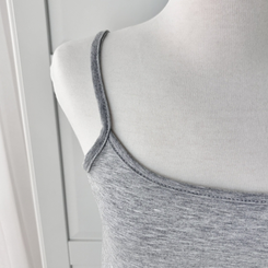 レイヤードフリルティアードインナーキャミソール