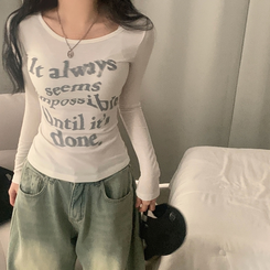 スリムレタリング長袖Tシャツ IVORY