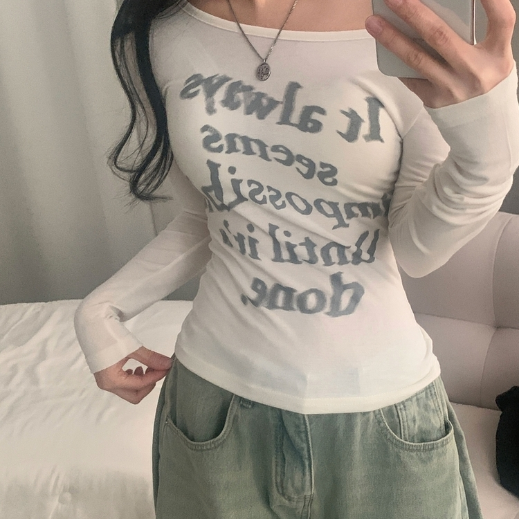 スリムレタリング長袖Tシャツ IVORY