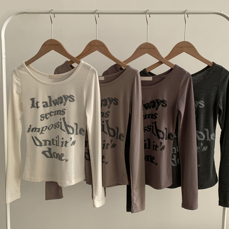 スリムレタリング長袖Tシャツ