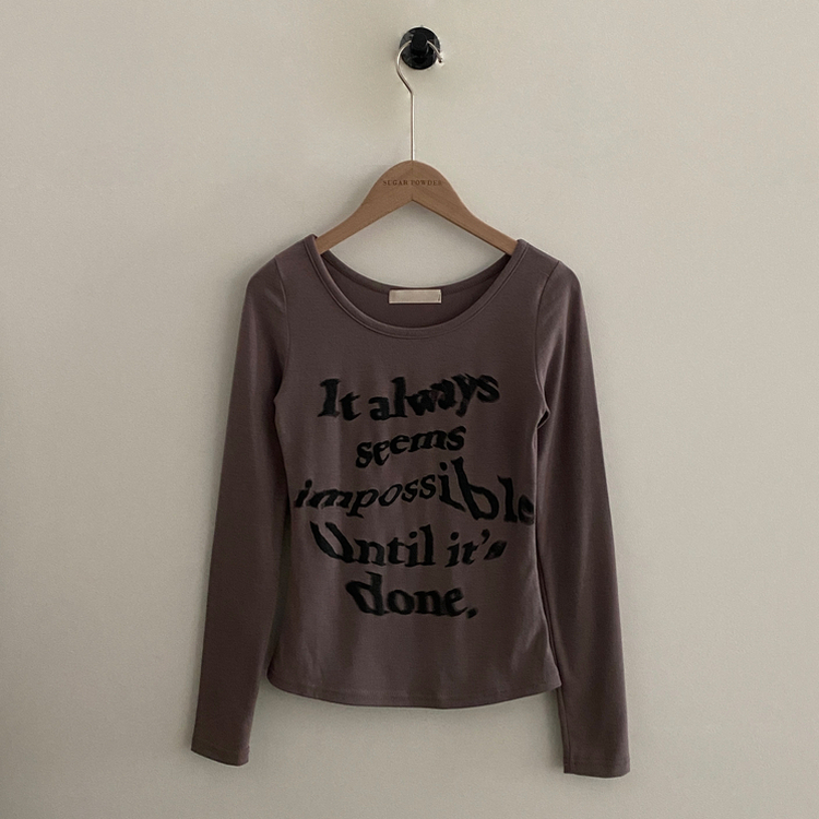 スリムレタリング長袖Tシャツ