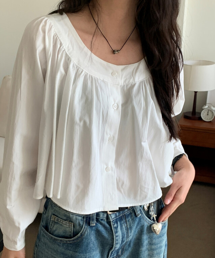 ノーカラーラウンドシャーリングクロップブラウス IVORY