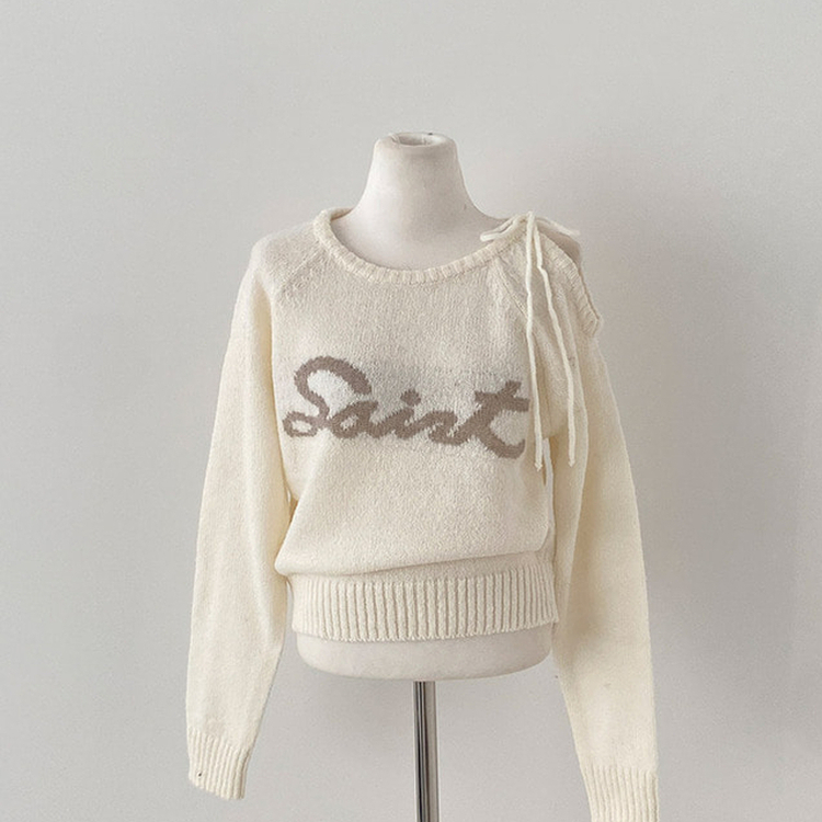 세인트 오프숄더 리본 레터링 니트