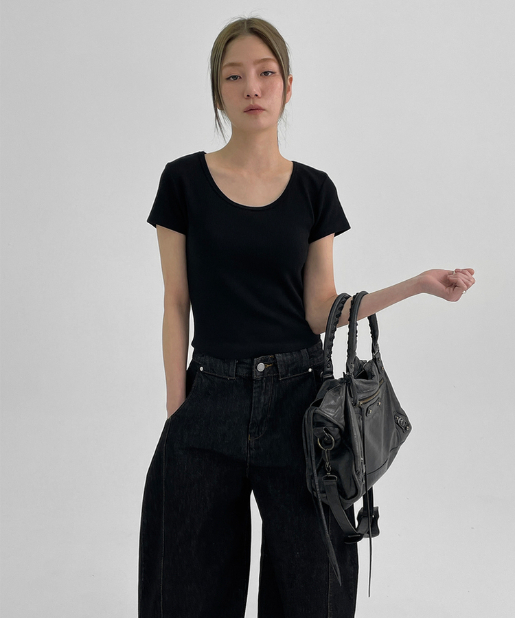 カインラウンドUネック半袖Tシャツ BLACK