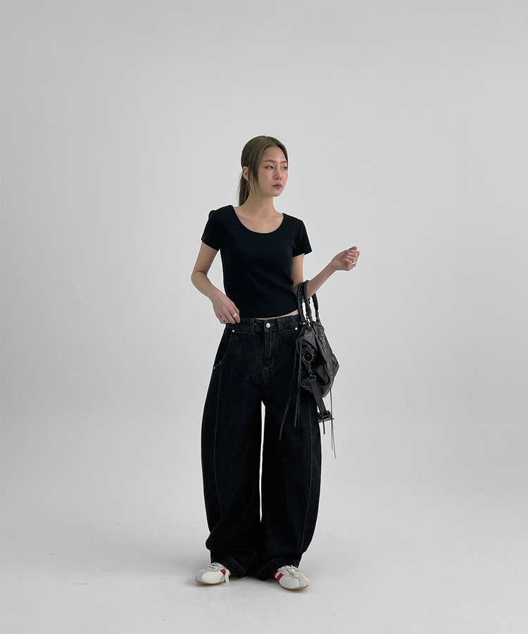 カインラウンドUネック半袖Tシャツ BLACK