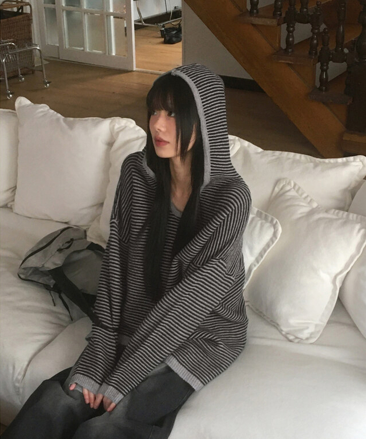 ストライプオーバーフィットフードニット STRIPE