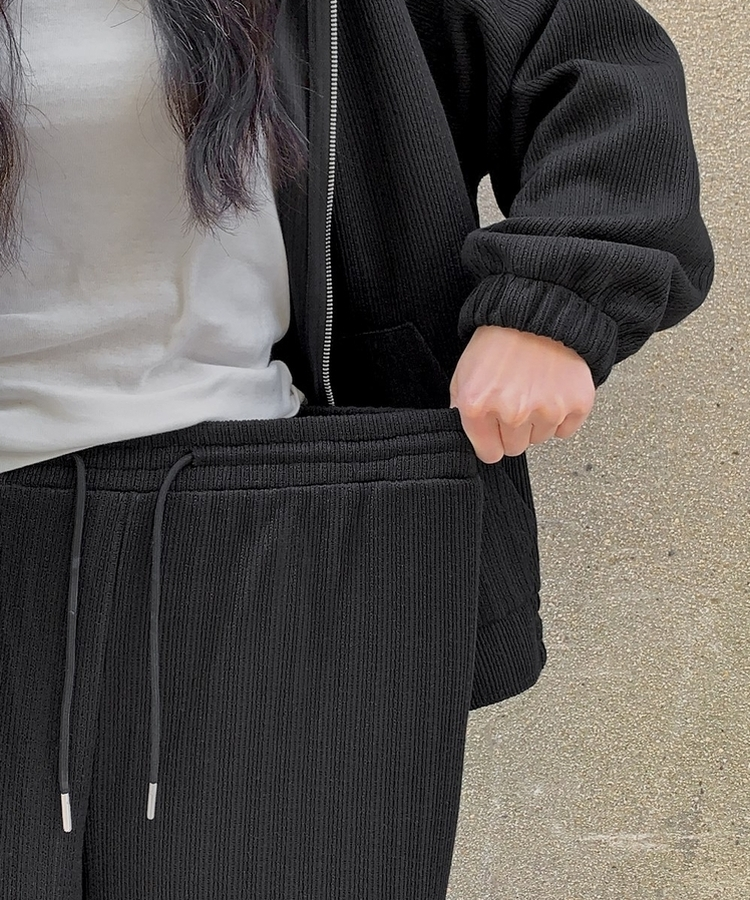 【SET】ラグランフードジップアップ バンディングワイドパンツ BLACK