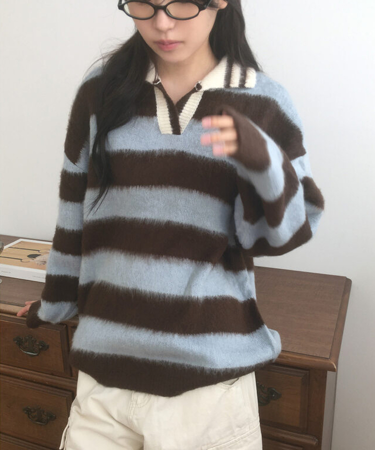 ストライプカラーニット
