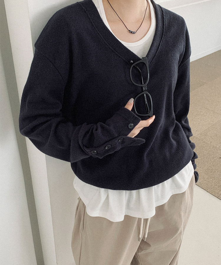 ウールボタンVネックニット NAVY