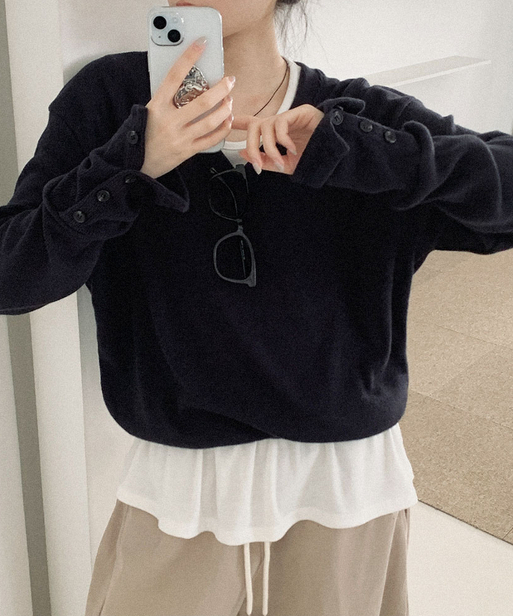 ウールボタンVネックニット NAVY