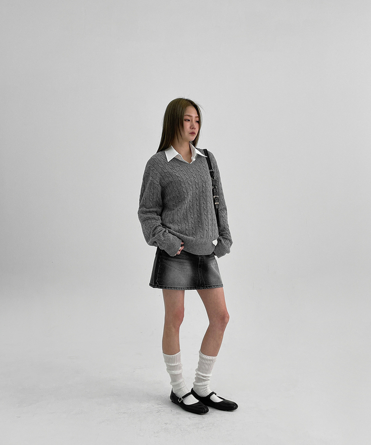 ケーブルVネックニット MELANGE GRAY