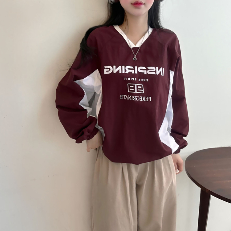 レタリングウィンドブレーカートレーナー RED