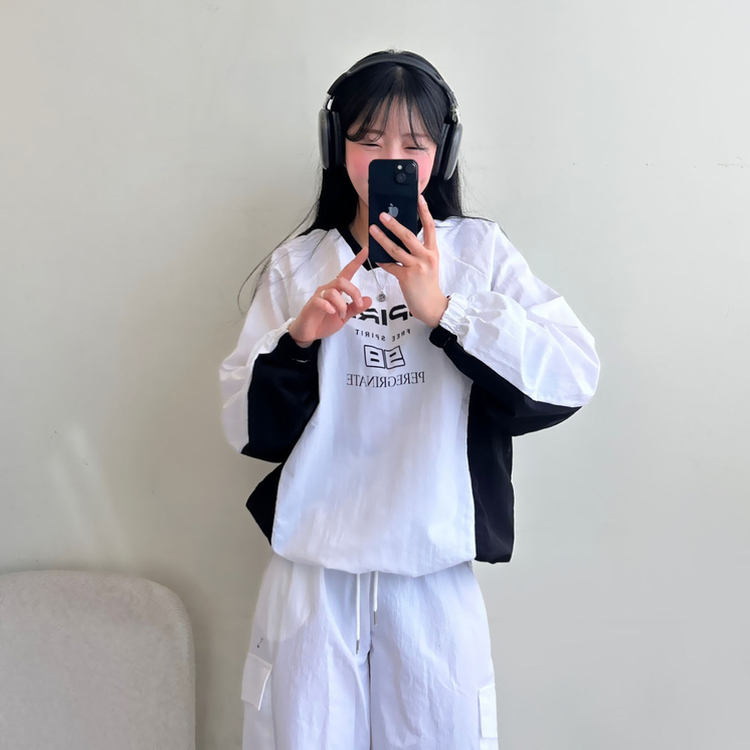 レタリングウィンドブレーカートレーナー IVORY