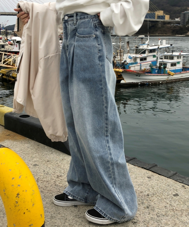 ナチュラルウォッシングワイドジーンズ BLUE